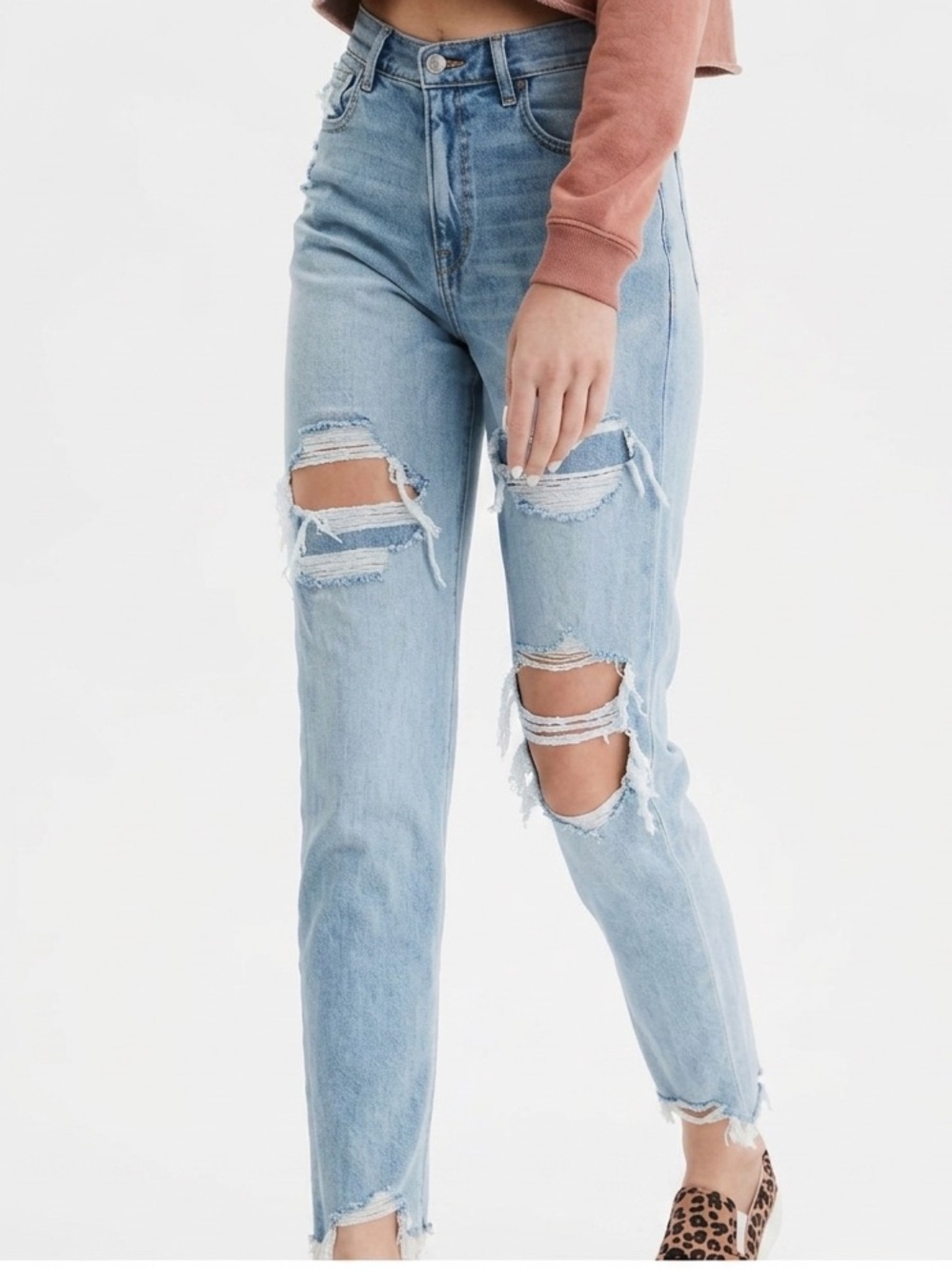 American Eagle High Rise Distressed Mom Jeans 10/30